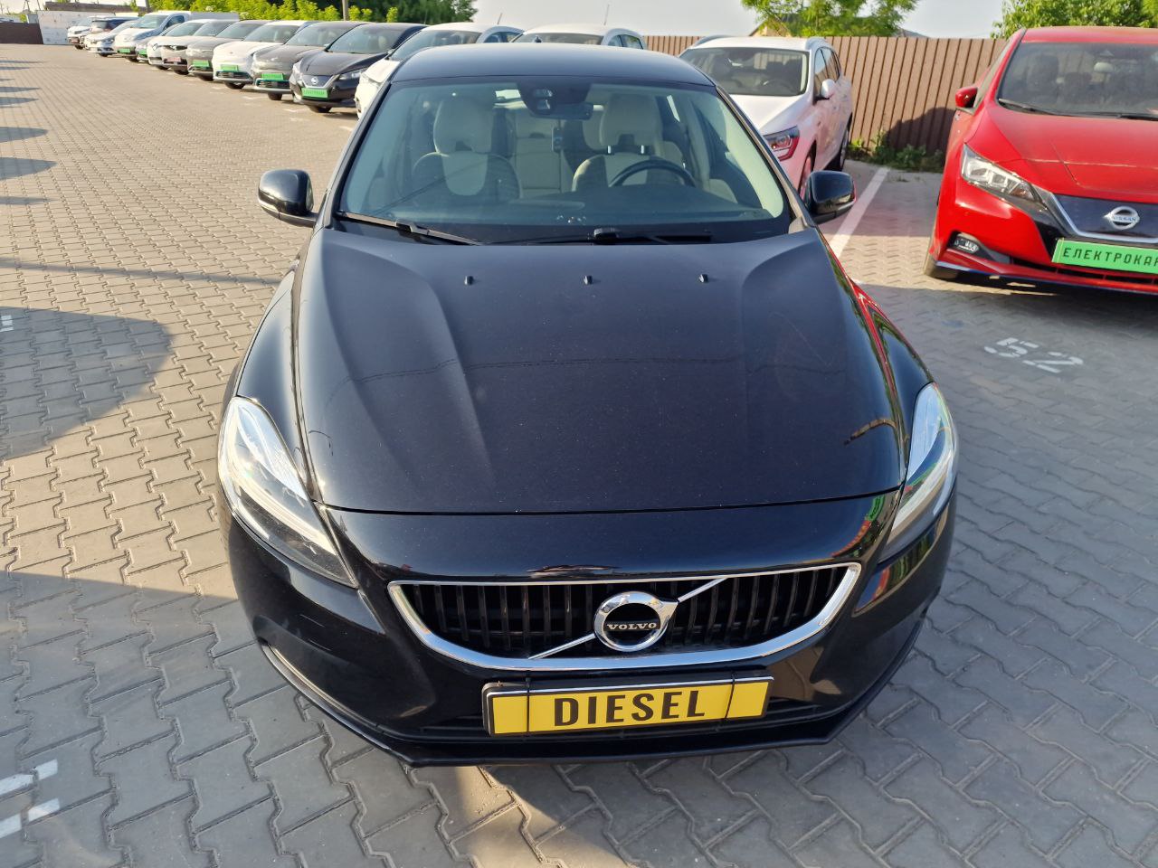 VOLVO V40