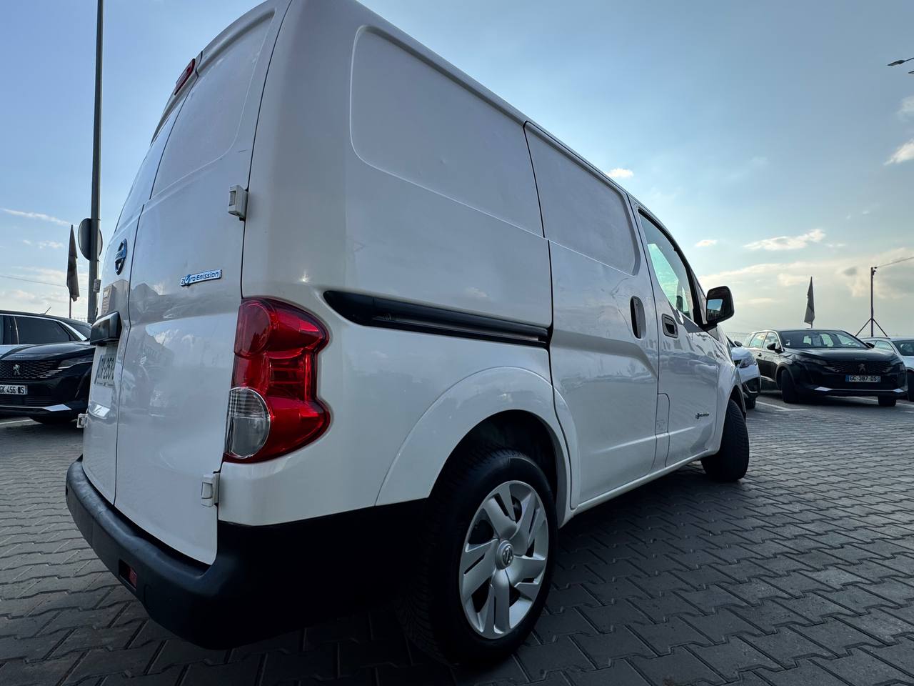 Nissan E-NV200