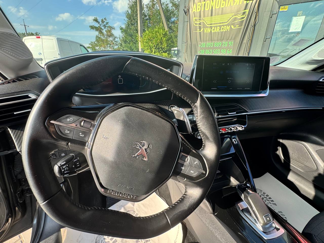 Peugeot 208 ALLURE