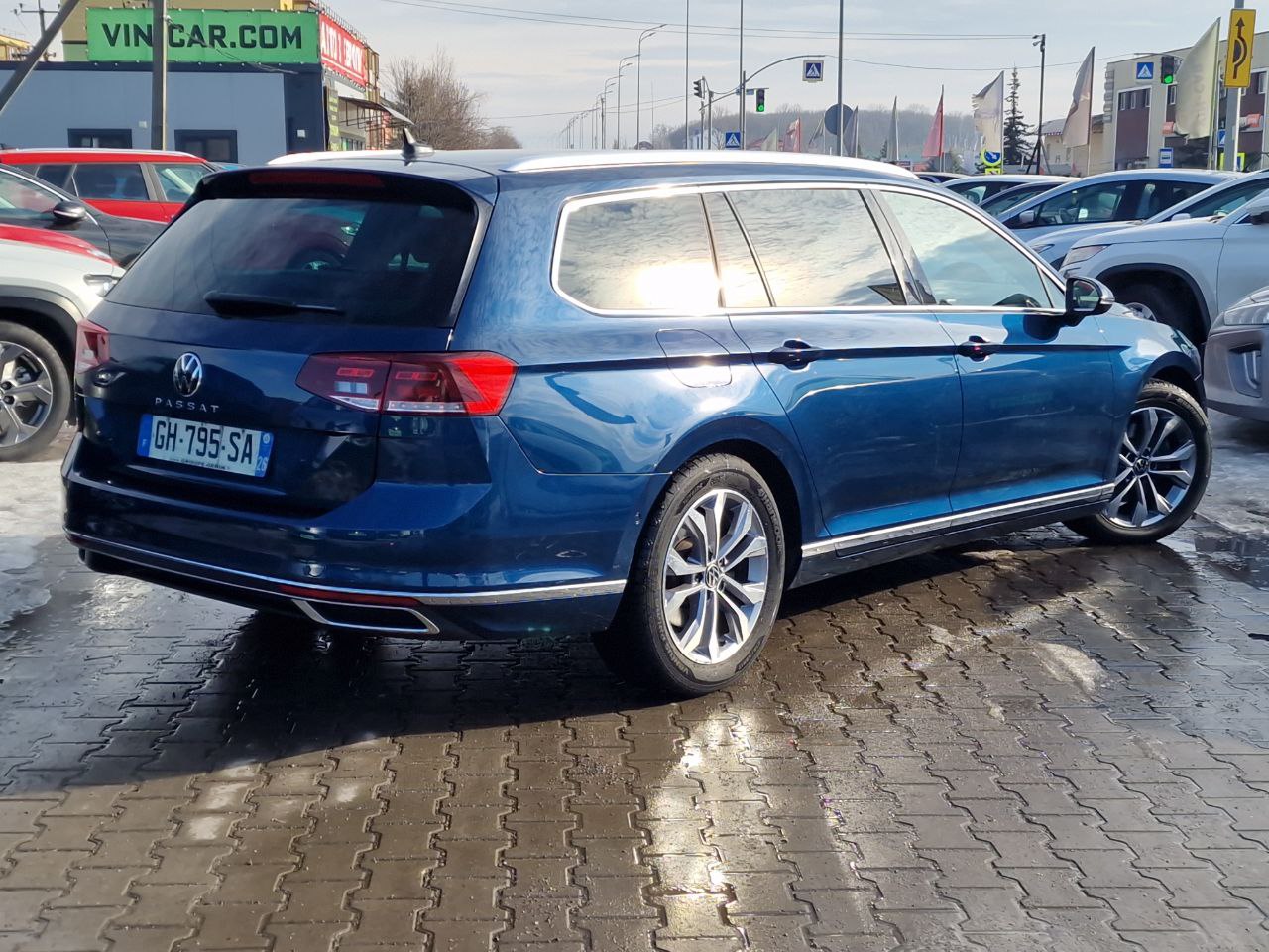 Volkswagen Passat LOUNGE