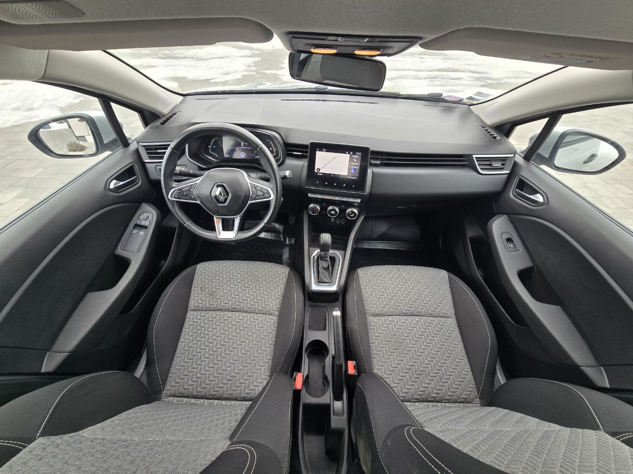 Renault Clio HYBRID Business