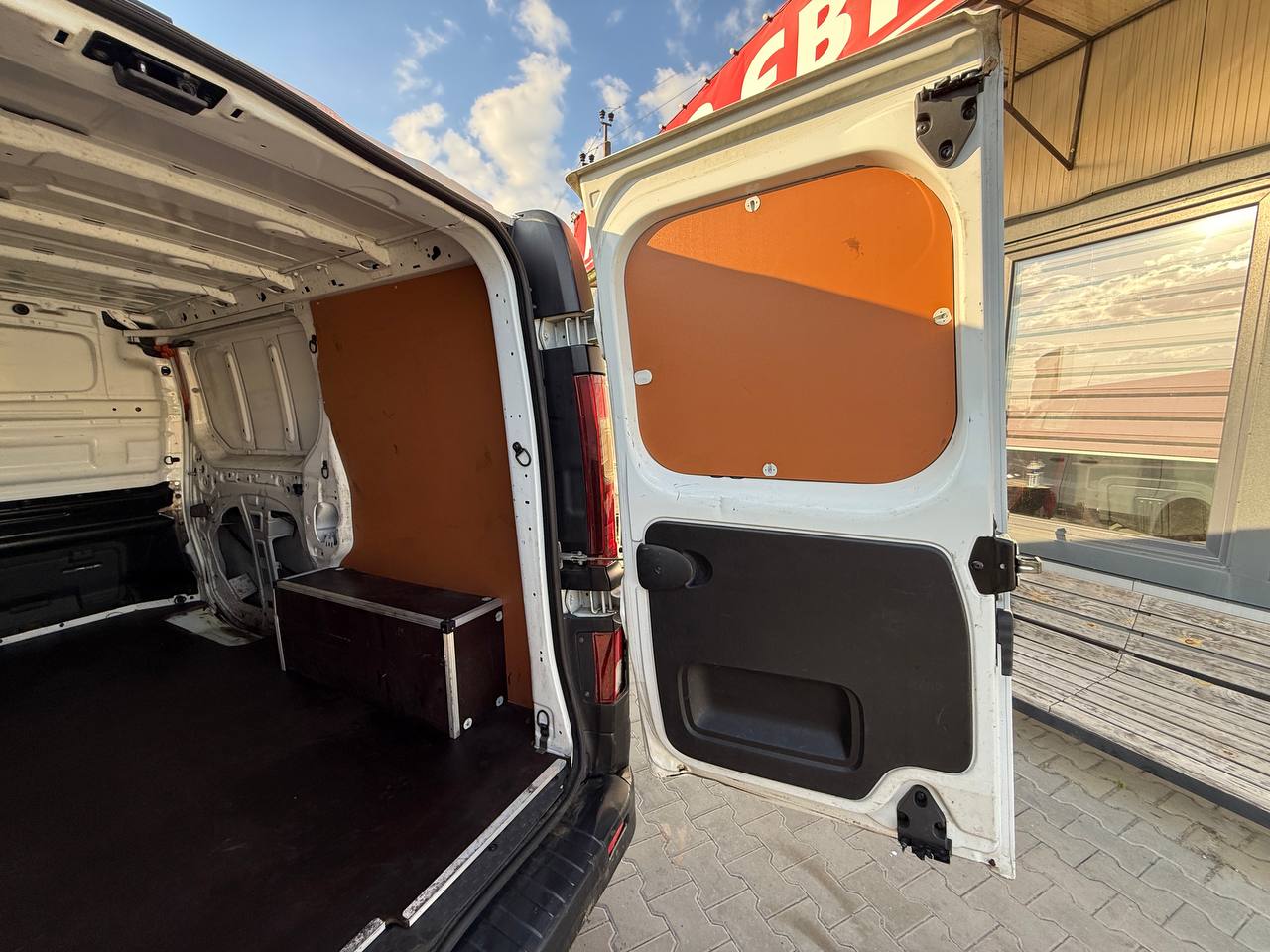 Renault Trafic L1H1