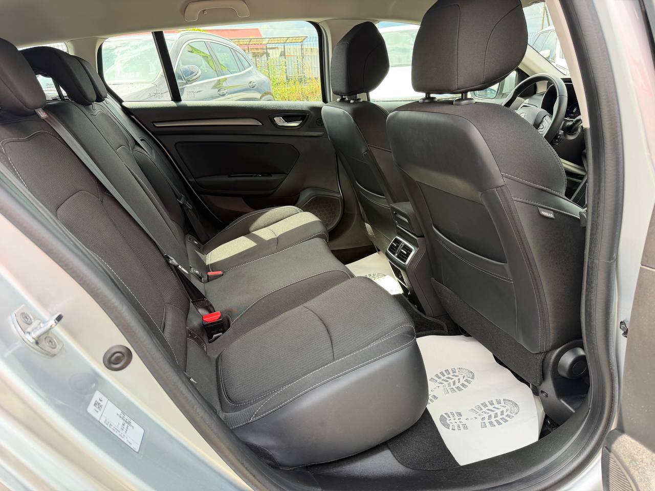 Renault Megane Business HYBRID