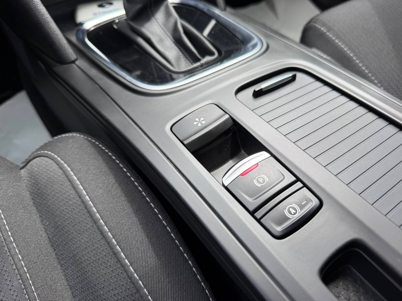 Renault Megane Business HYBRID