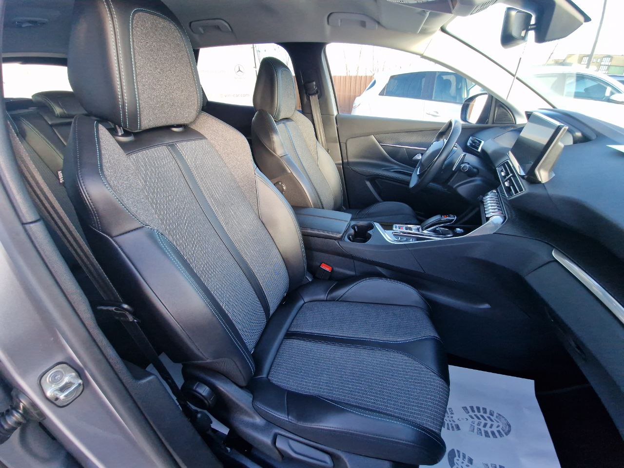 Peugeot 3008 Allure HYBRID