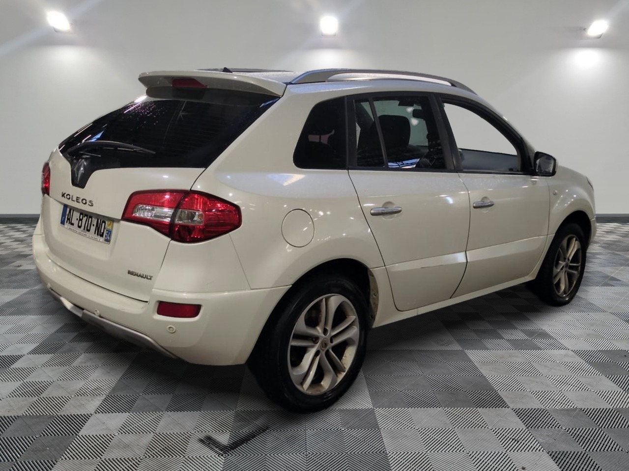 Renault Koleos White Edition