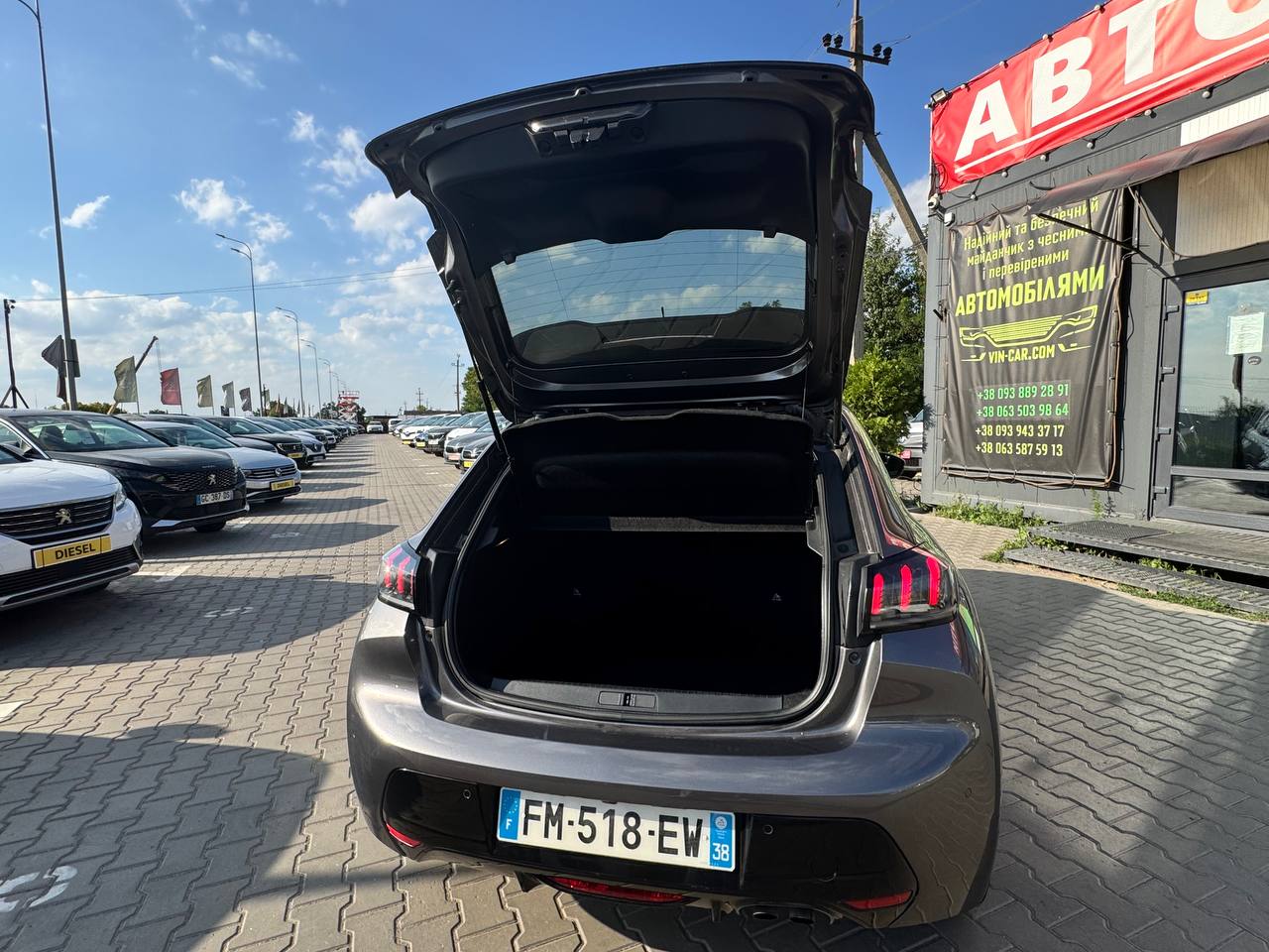 Peugeot 208 ALLURE