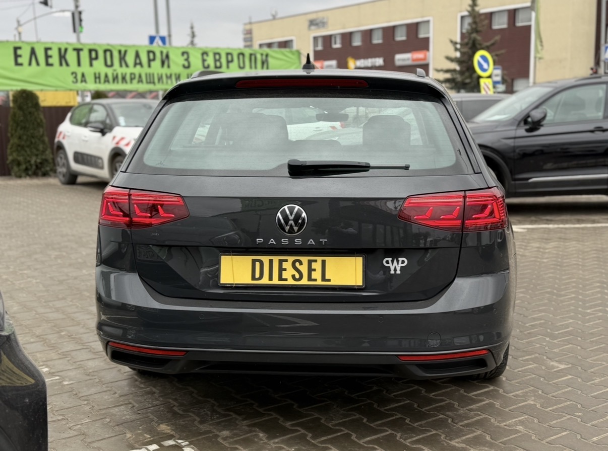 Volkswagen Passat Business+