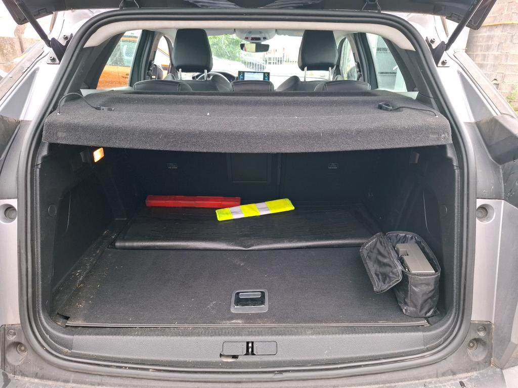 Peugeot 3008 Allure HYBRID