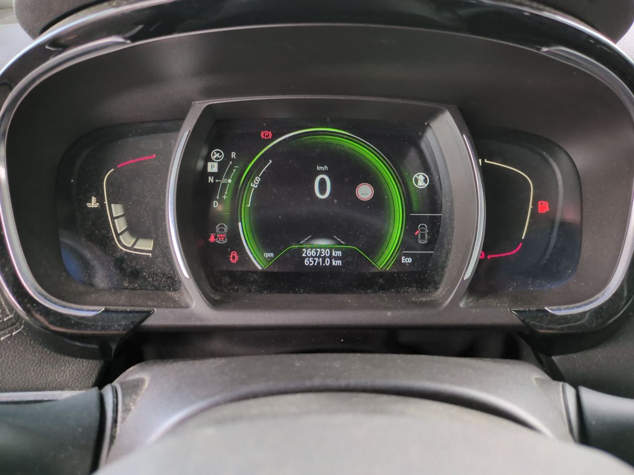 Renault Espace Initiale Paris