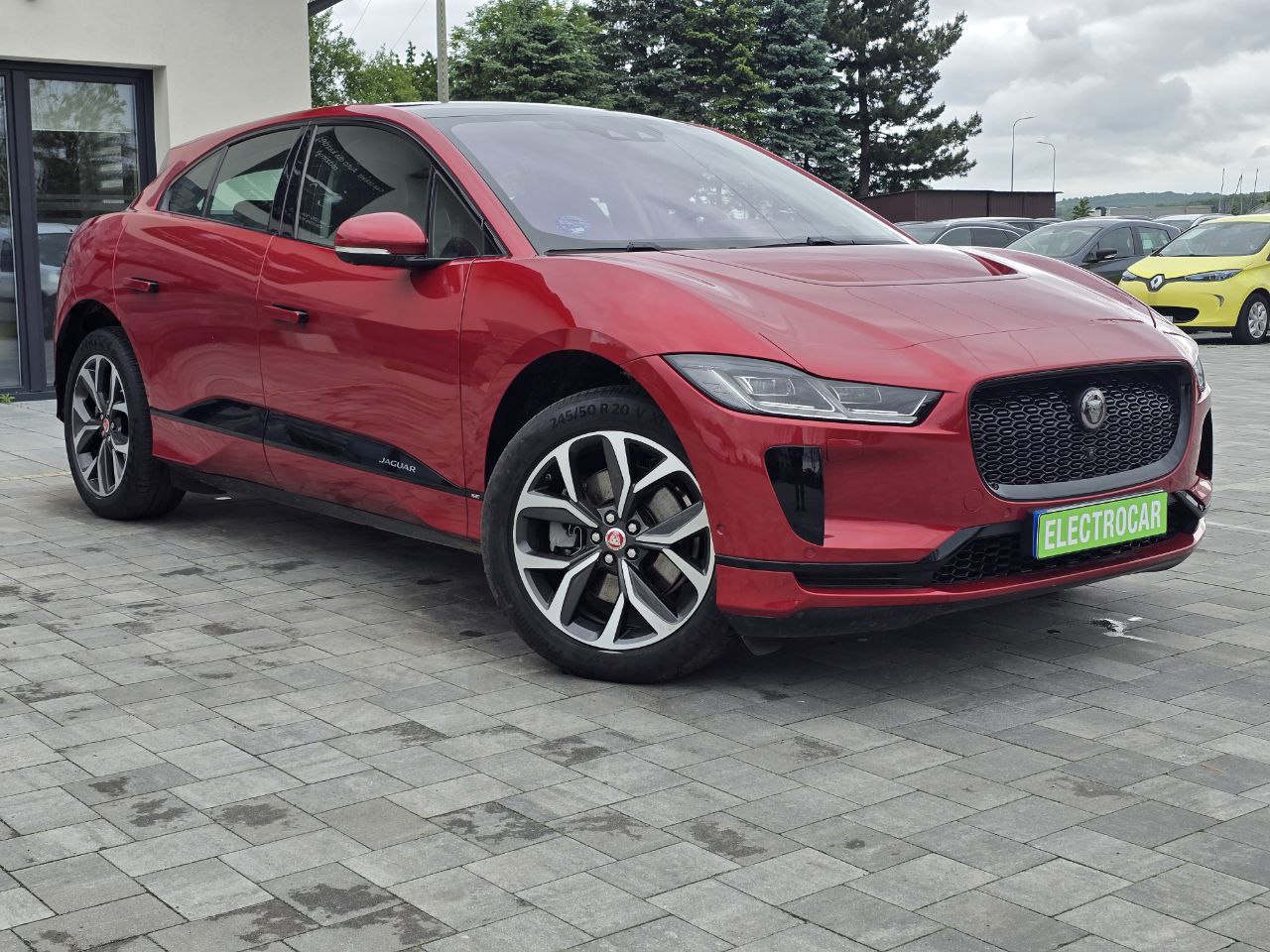 JAGUAR I-PACE