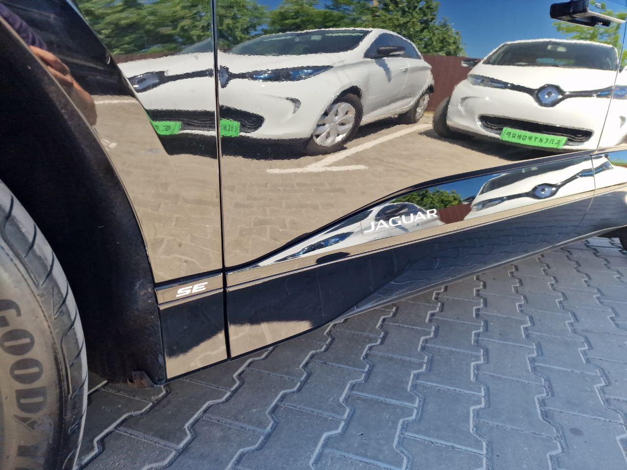 JAGUAR I-PACE