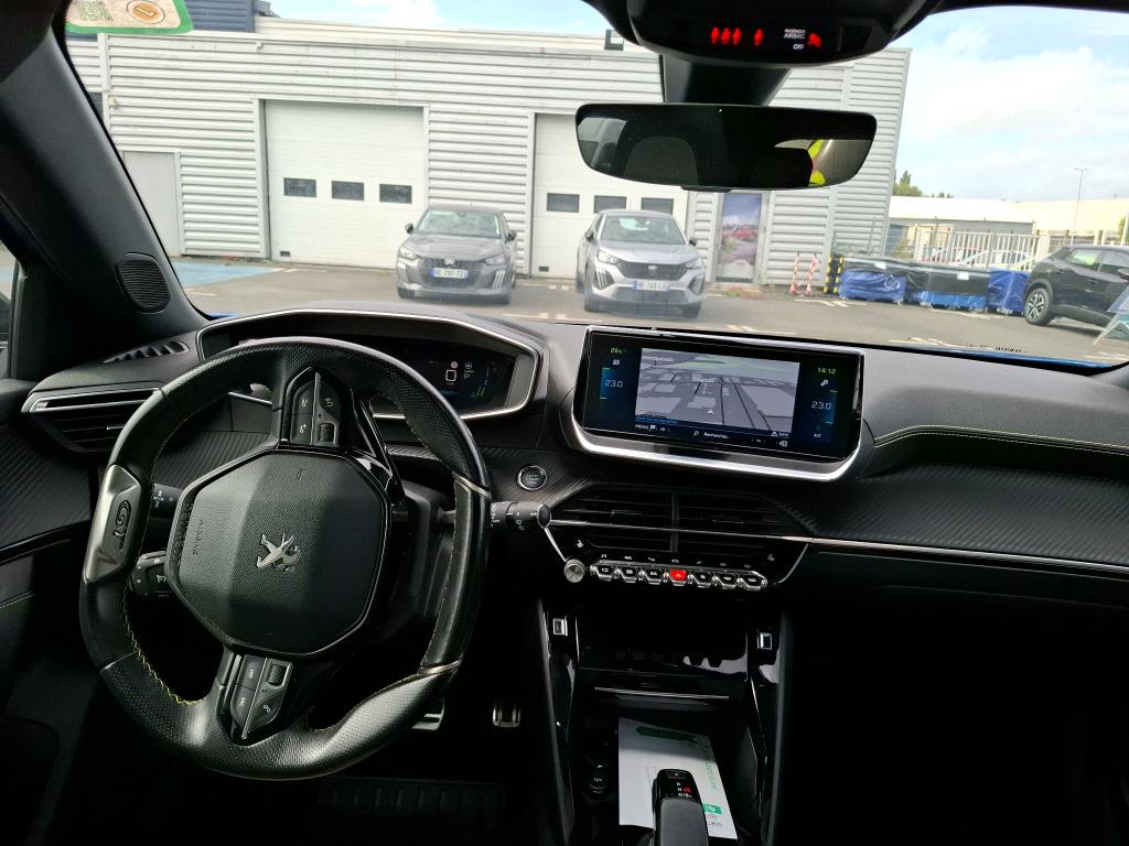 Peugeot E-2008 GT
