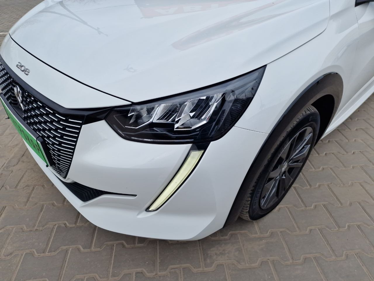 Peugeot 208 ELECTRIQUE