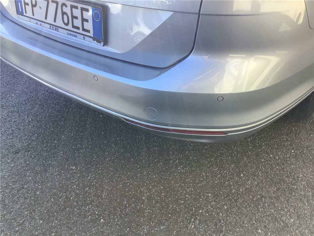 Volkswagen Passat Business+