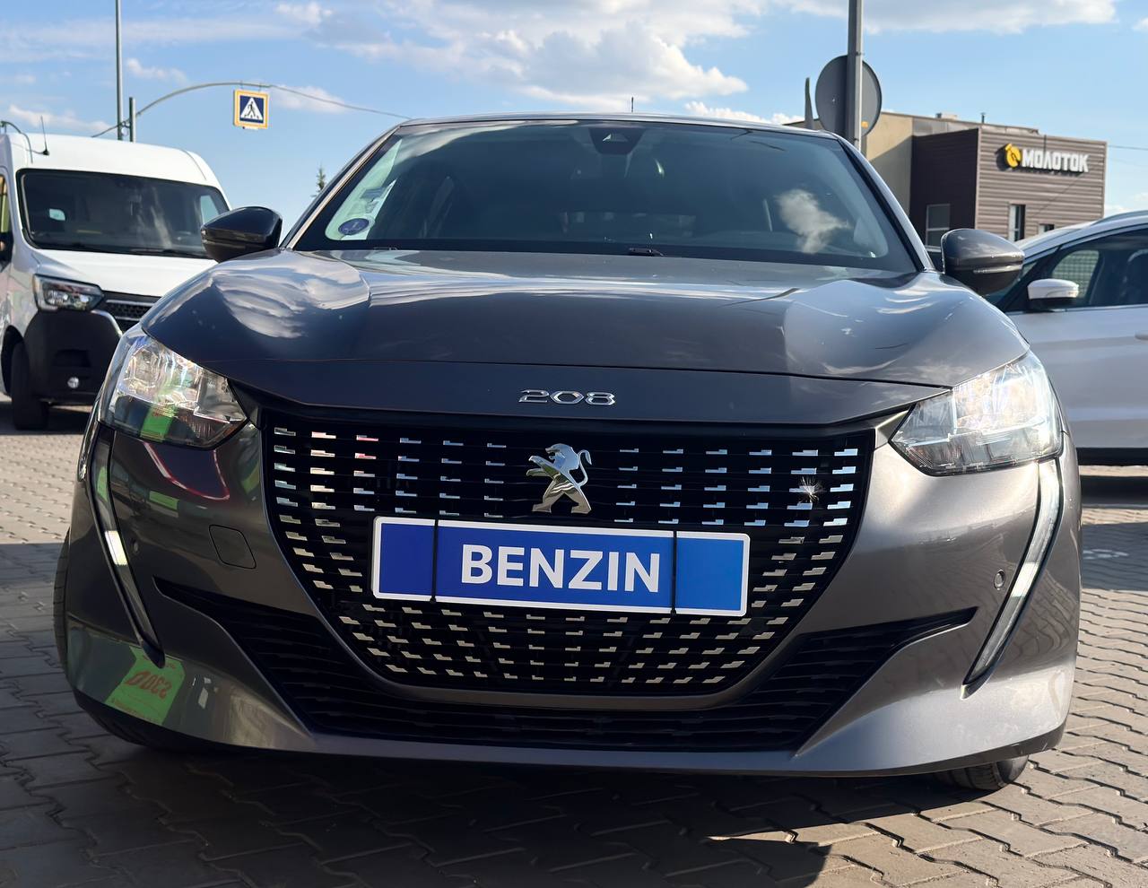 Peugeot 208 ALLURE