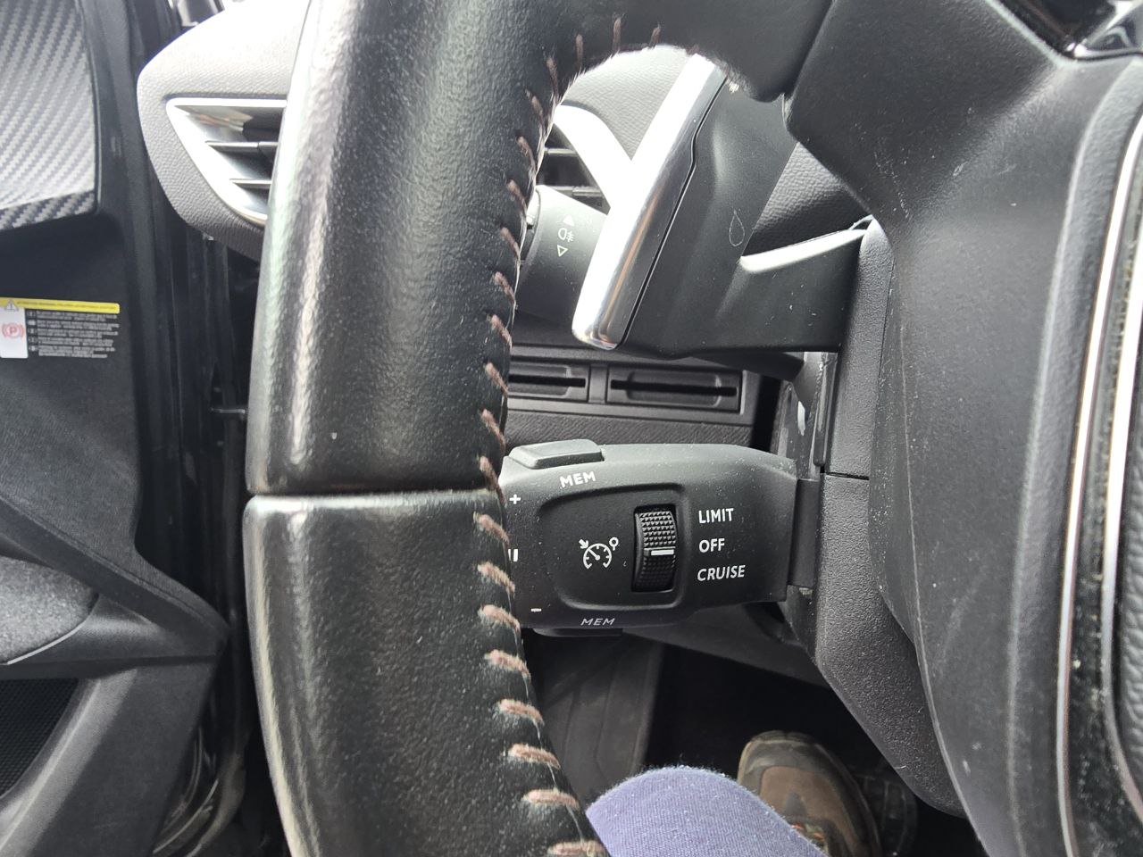 PEUGEOT 5008 Business