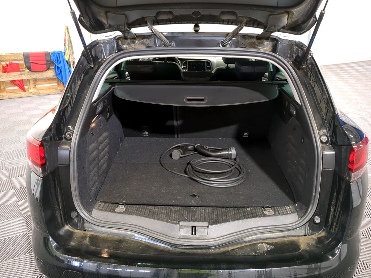 Renault Megane INTENS Hybrid