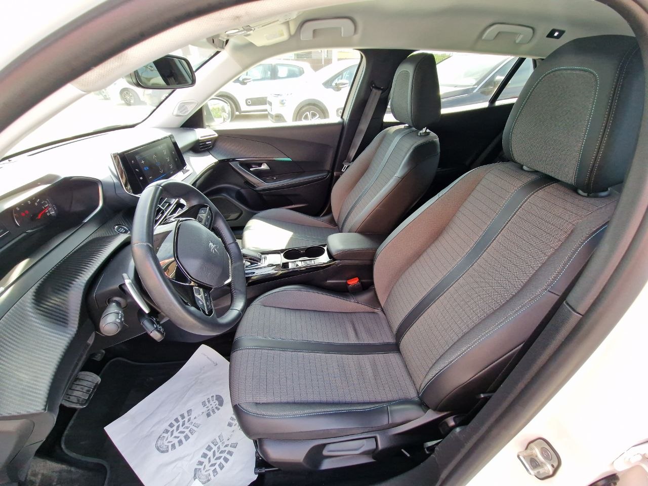 Peugeot 2008 ALLURE