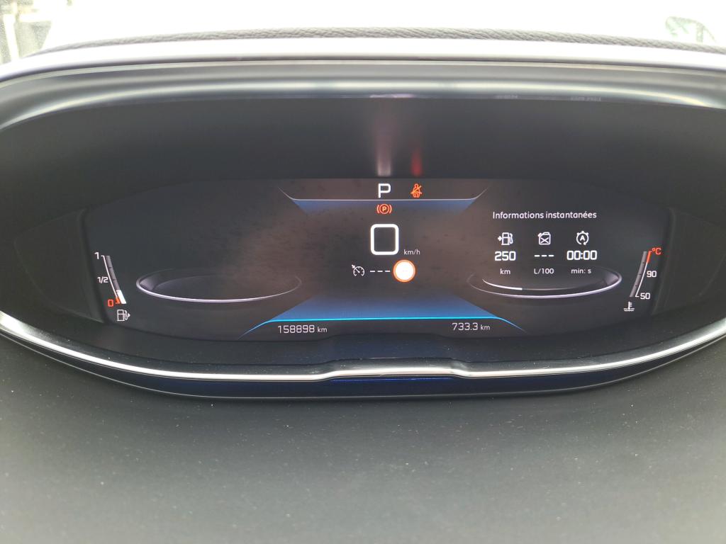 PEUGEOT 5008 Business