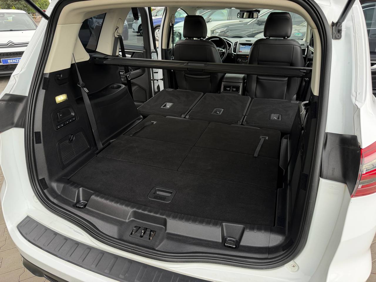 Ford S-Max Titanium