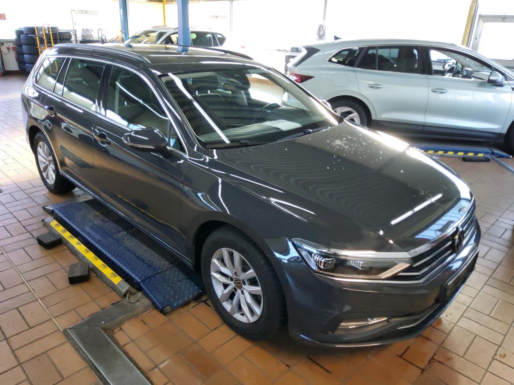 Volkswagen Passat Business+