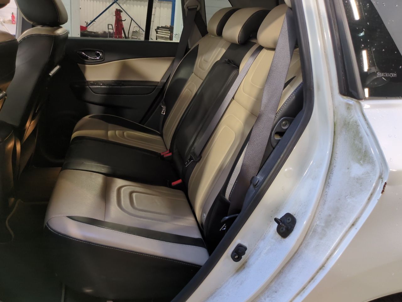 Renault Koleos White Edition