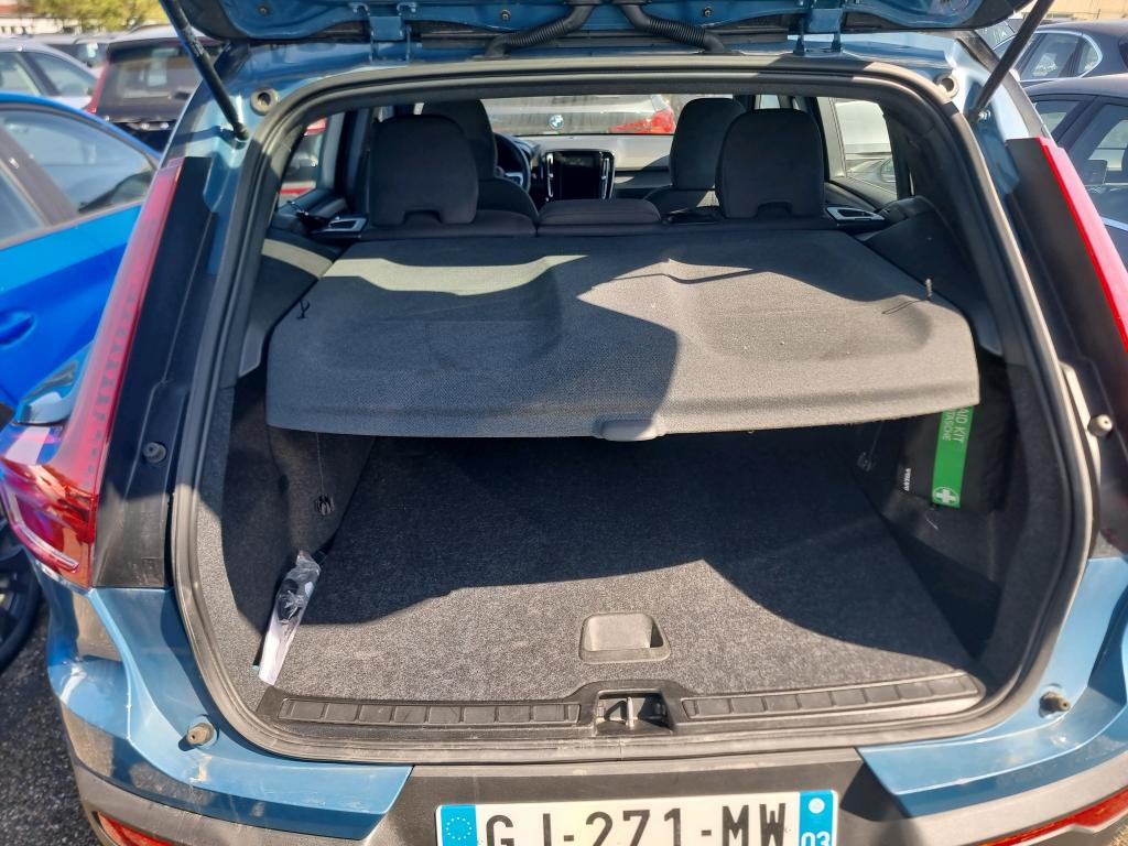 Volvo XC-40