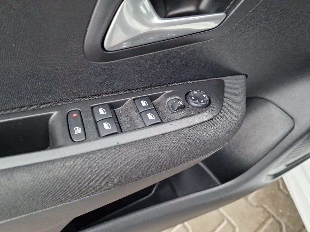 Peugeot 208 ELECTRIQUE