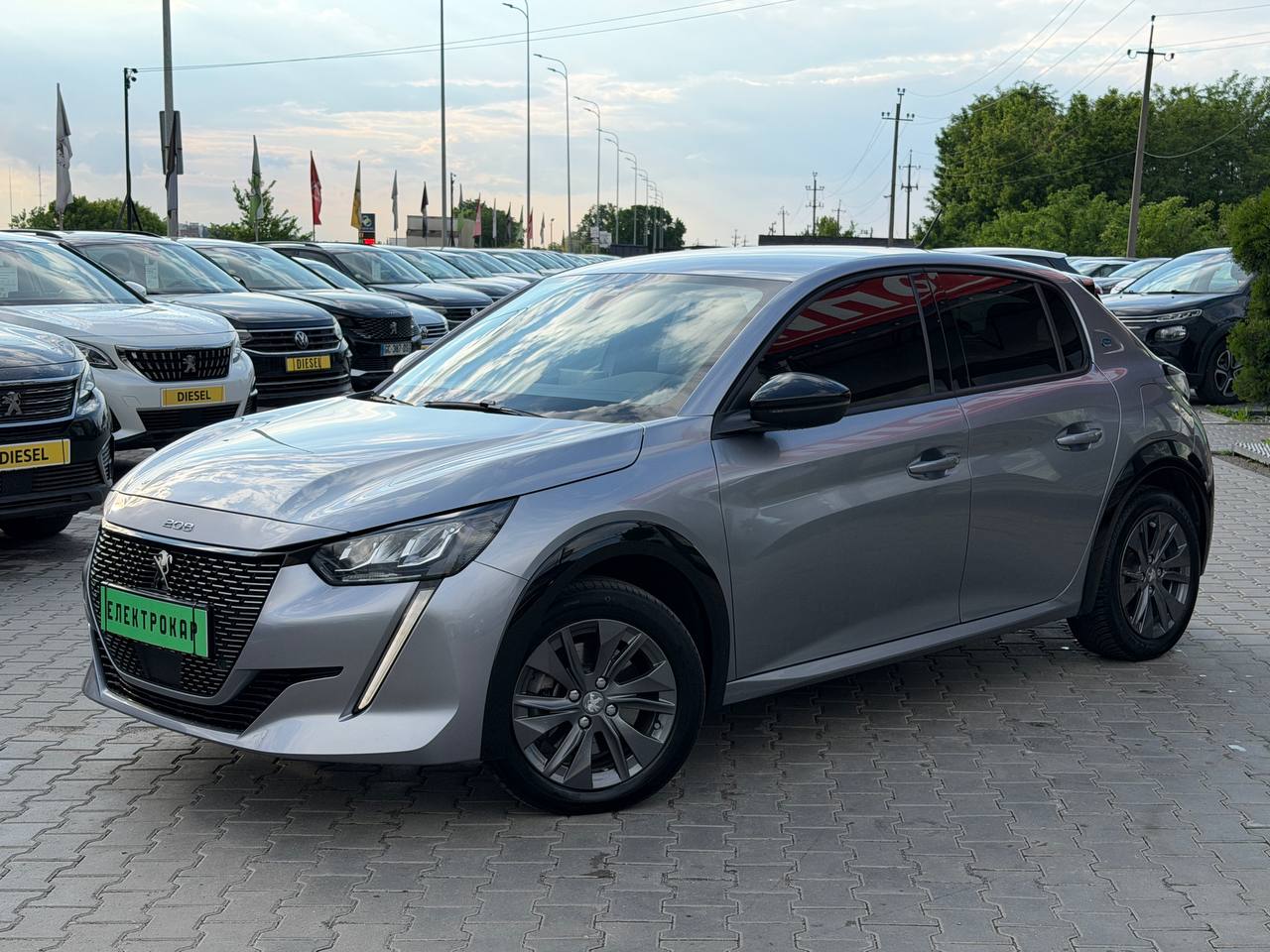 Peugeot 208