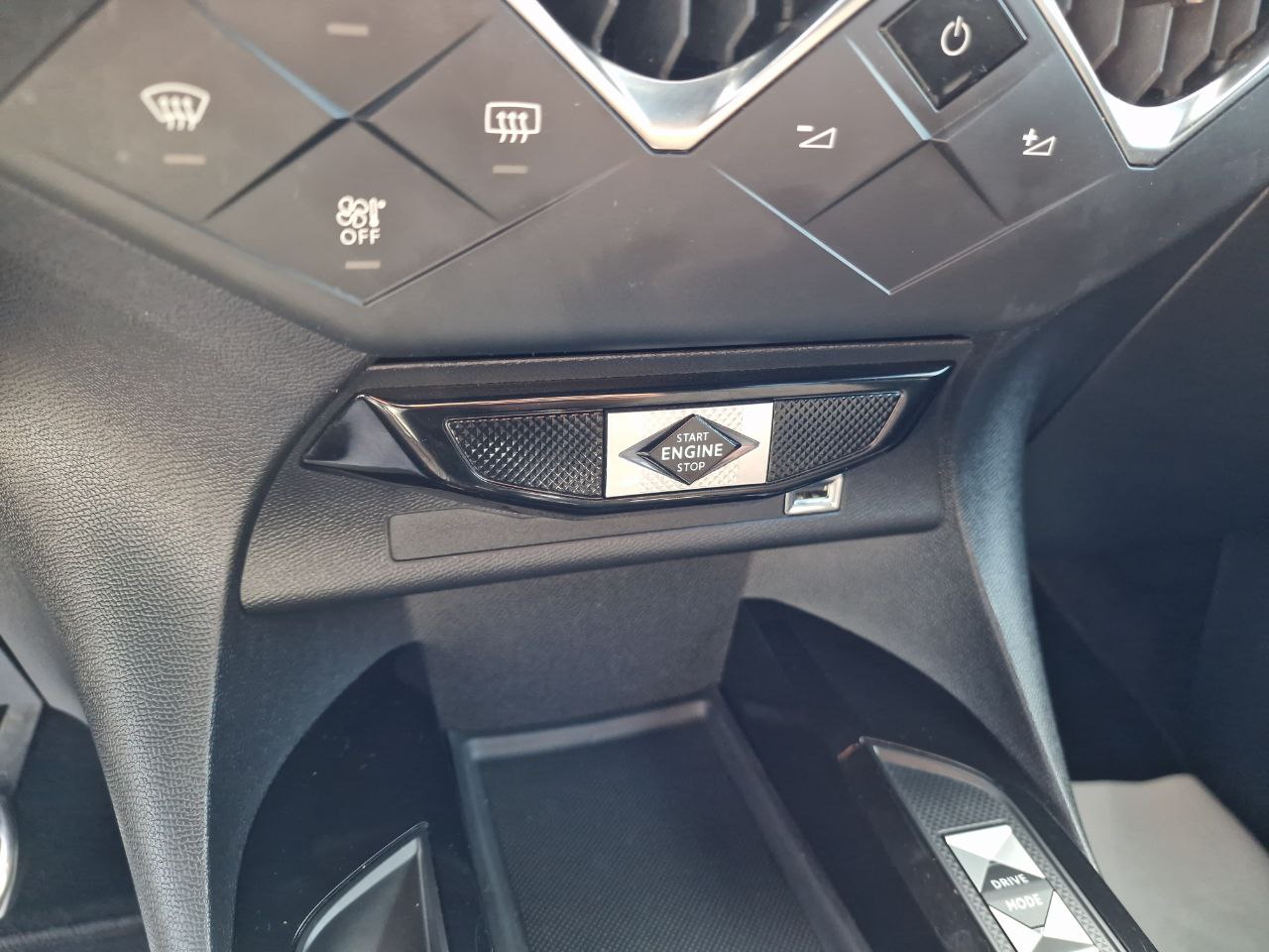 DS 3 Crossback E-Tense