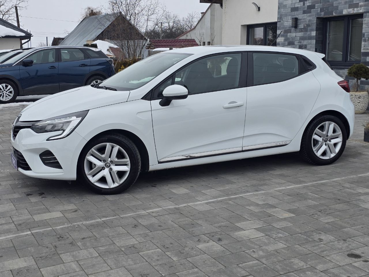 Renault Clio HYBRID Business