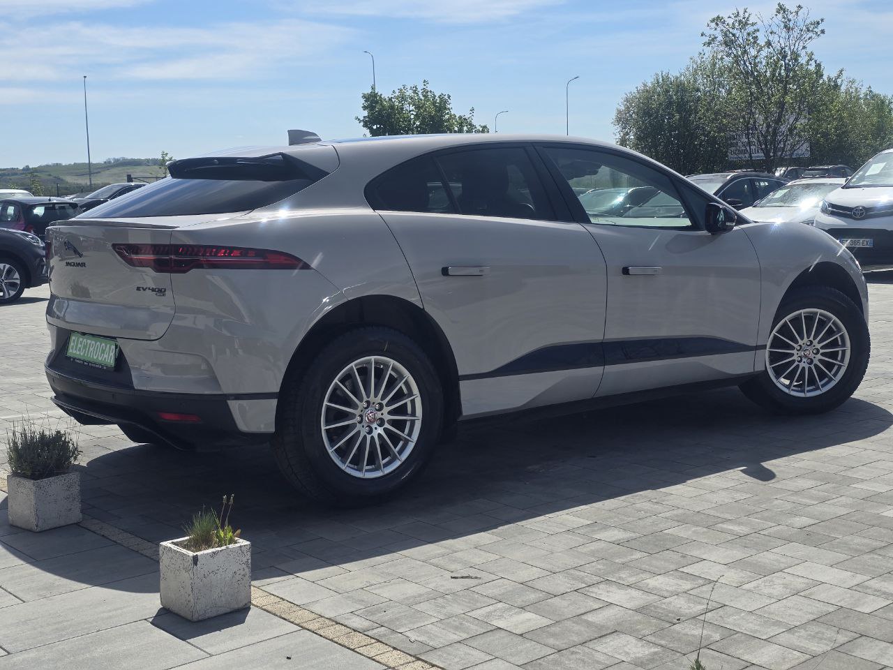 JAGUAR I-PACE