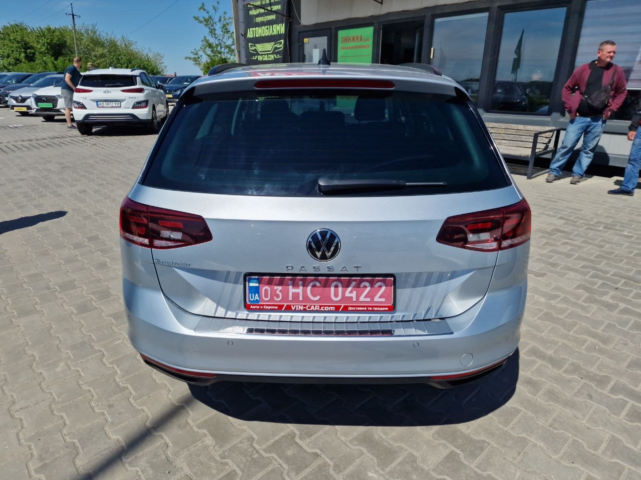 Volkswagen Passat Business+