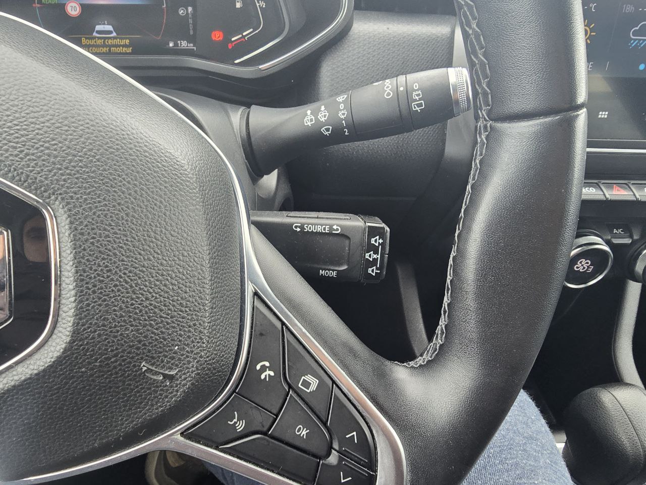 Renault Clio HYBRID Business