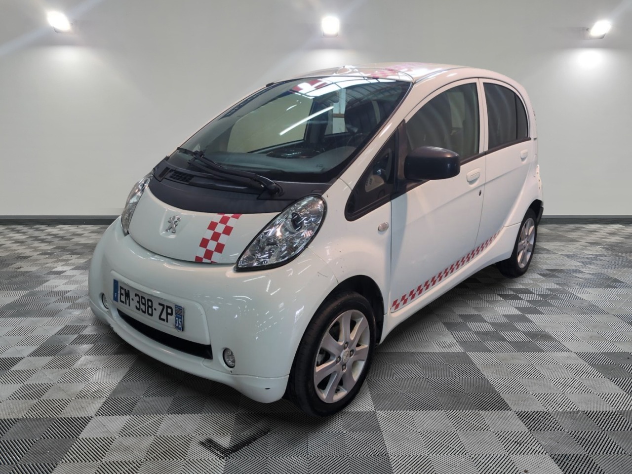 Peugeot iOn Electrique Active