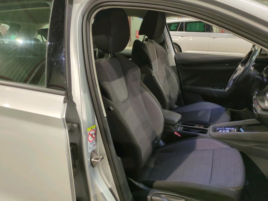 Skoda Octavia A8 4WD Business