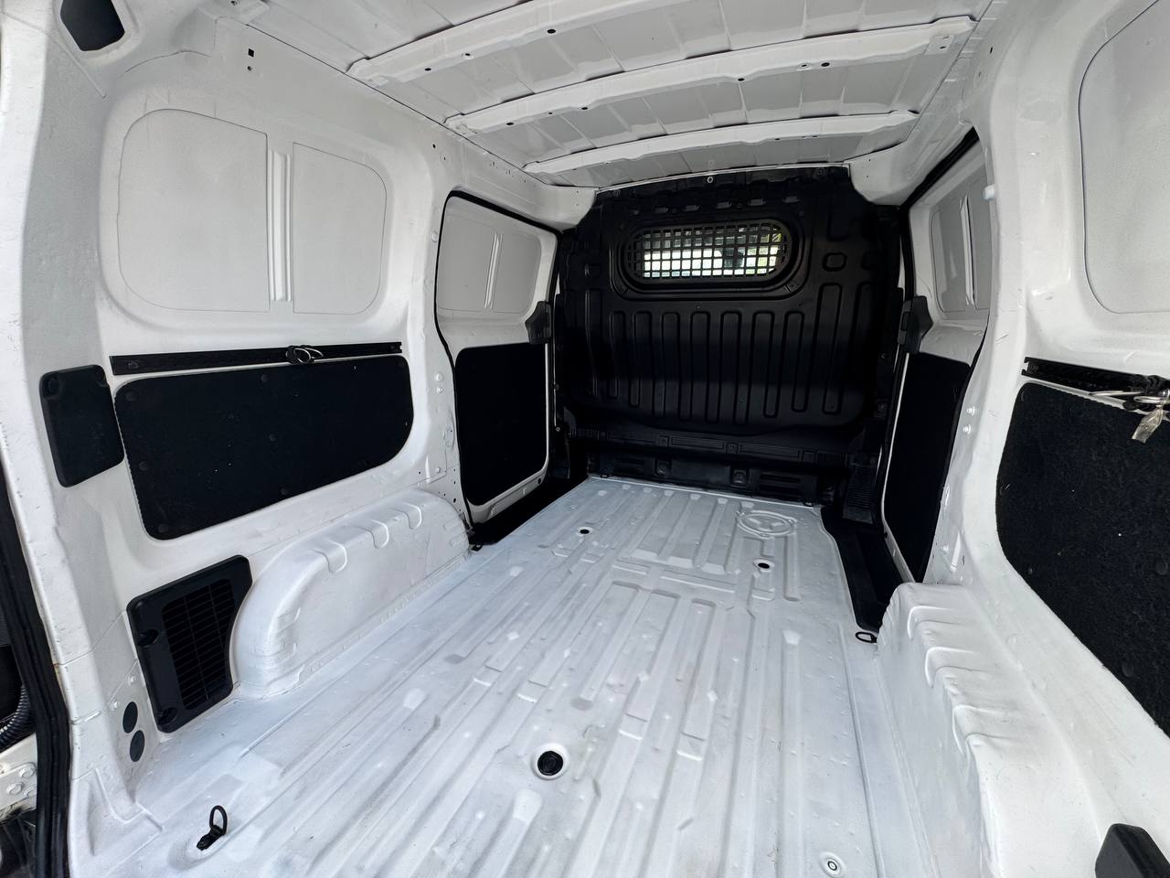 Nissan E-NV200