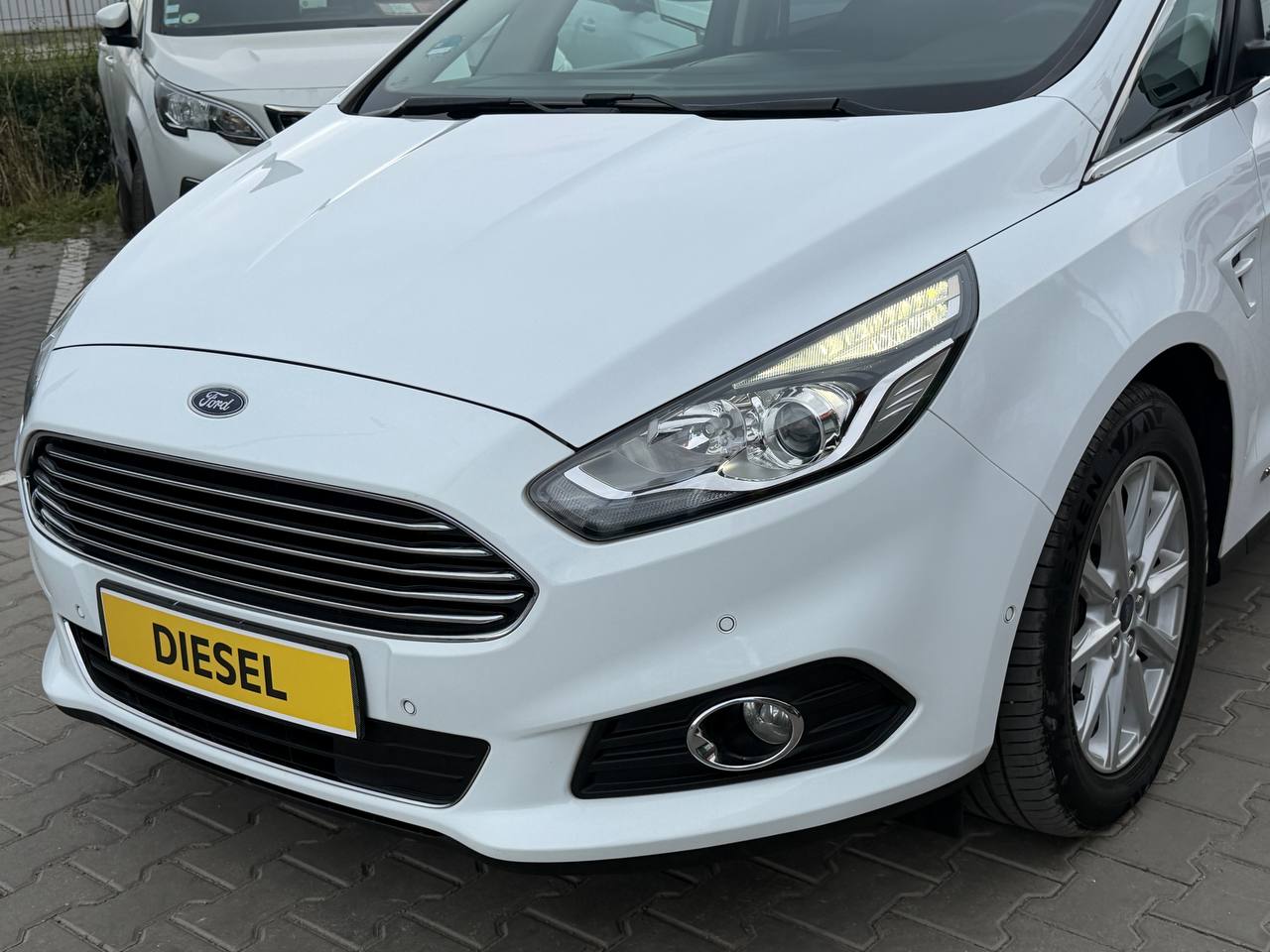 Ford S-Max Titanium