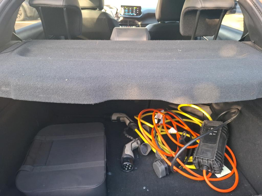 Peugeot E-208 Allure pack
