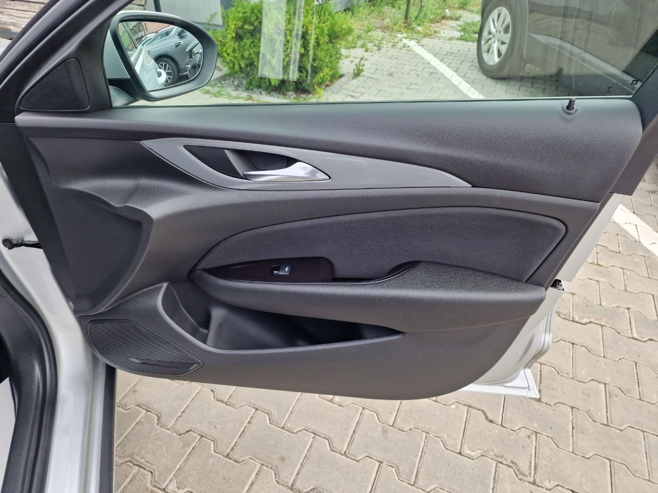 Opel Insignia Business Edition