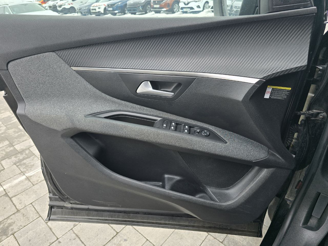 PEUGEOT 5008 Business