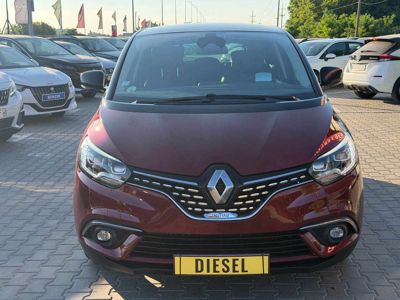 Renault Scenic INITIALE PARIS
