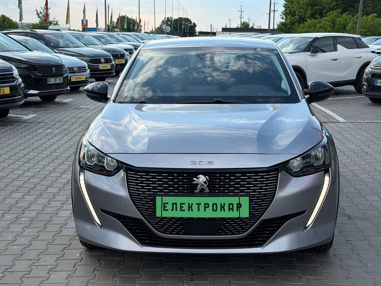 Peugeot 208