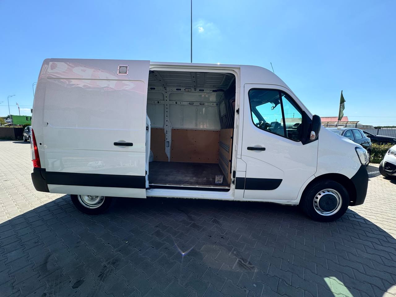 Renault Master FGN TRAC L2H2