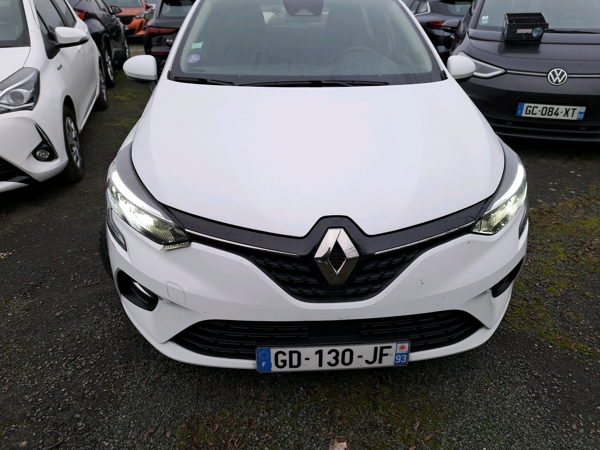 Renault Clio HYBRID Business
