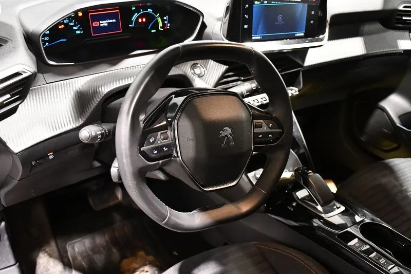 Peugeot E-208 Business