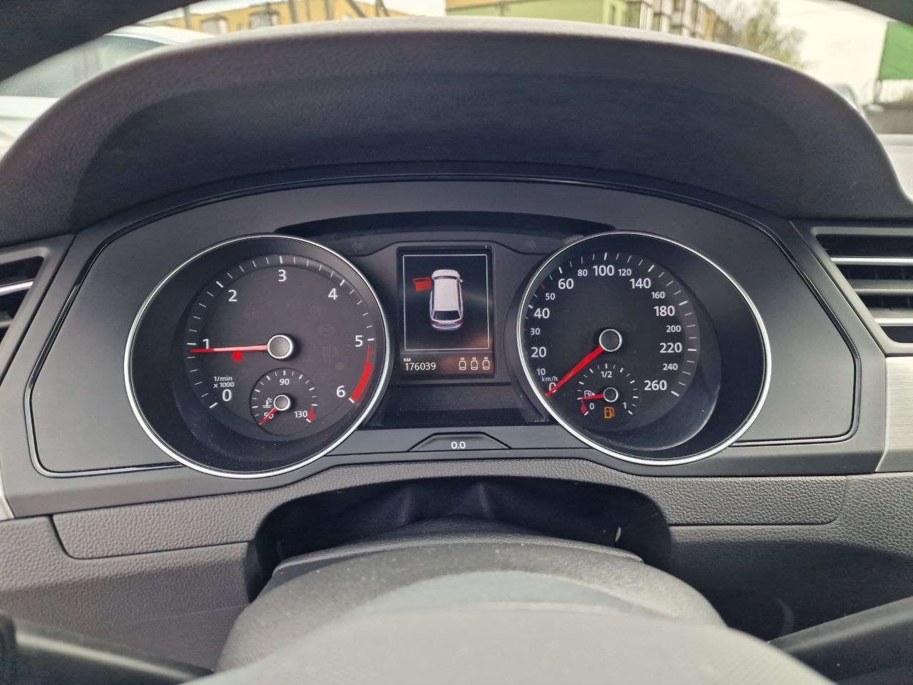 Volkswagen Passat Business+