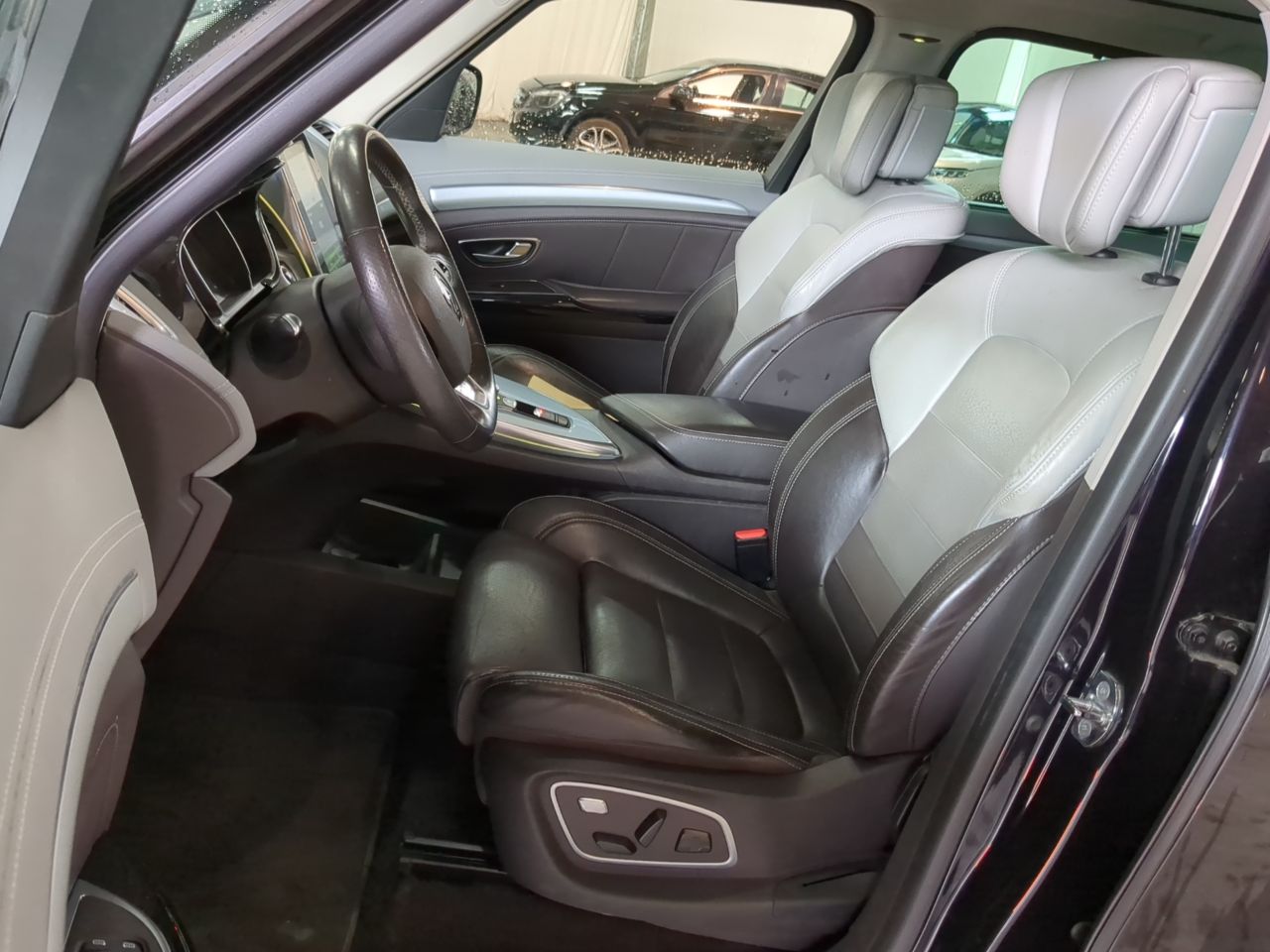 Renault Espace INITIALE PARIS