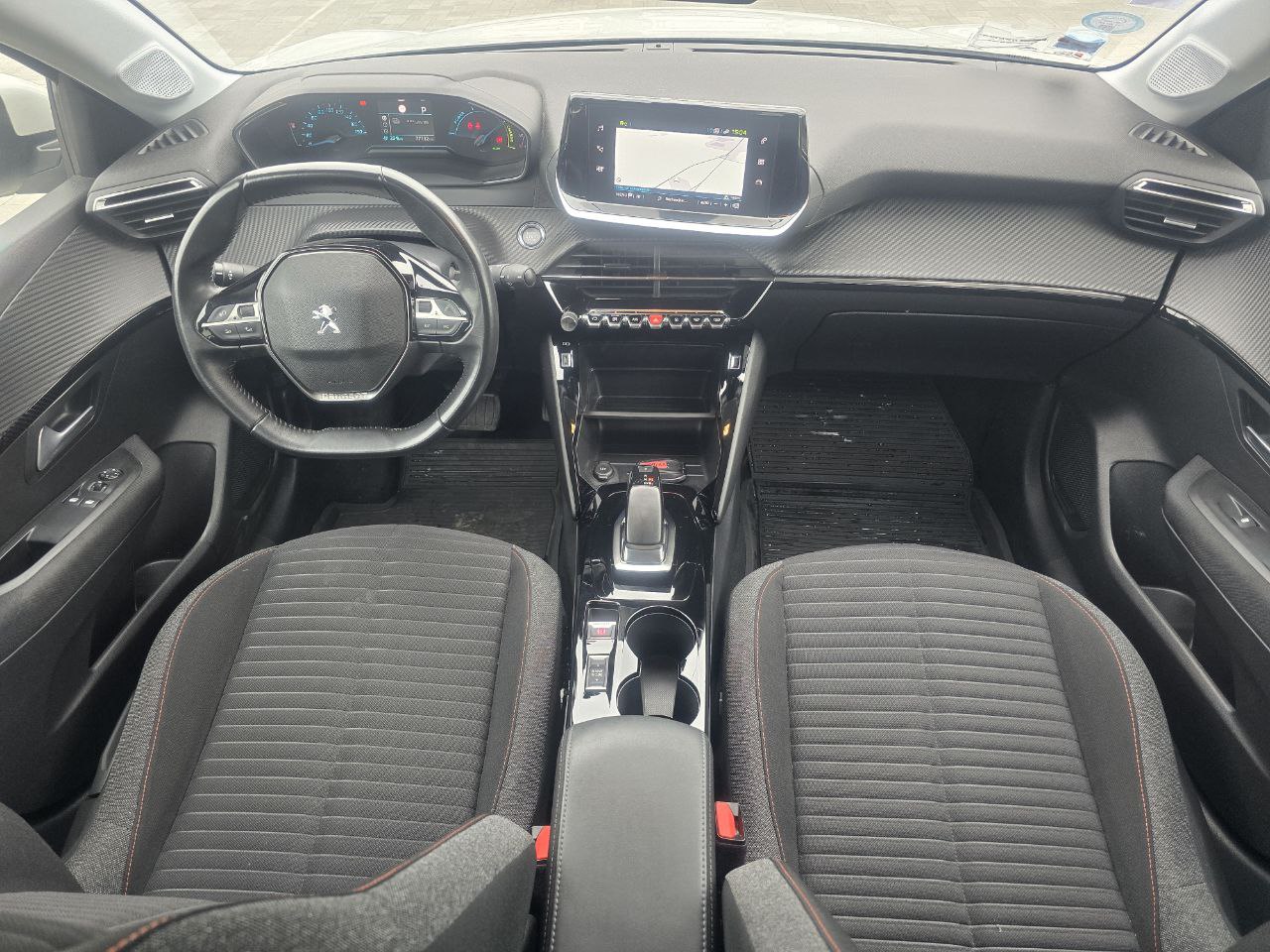 Peugeot E-208 Business